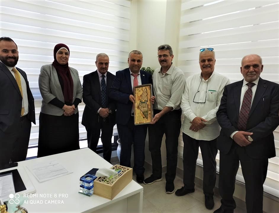لتعزيز التعاون المشترك.. وفد من شركة الحاج نمر التميمي يلتقي إدارة البنك الإسلامي الفلسطيني في أفرع الشمال