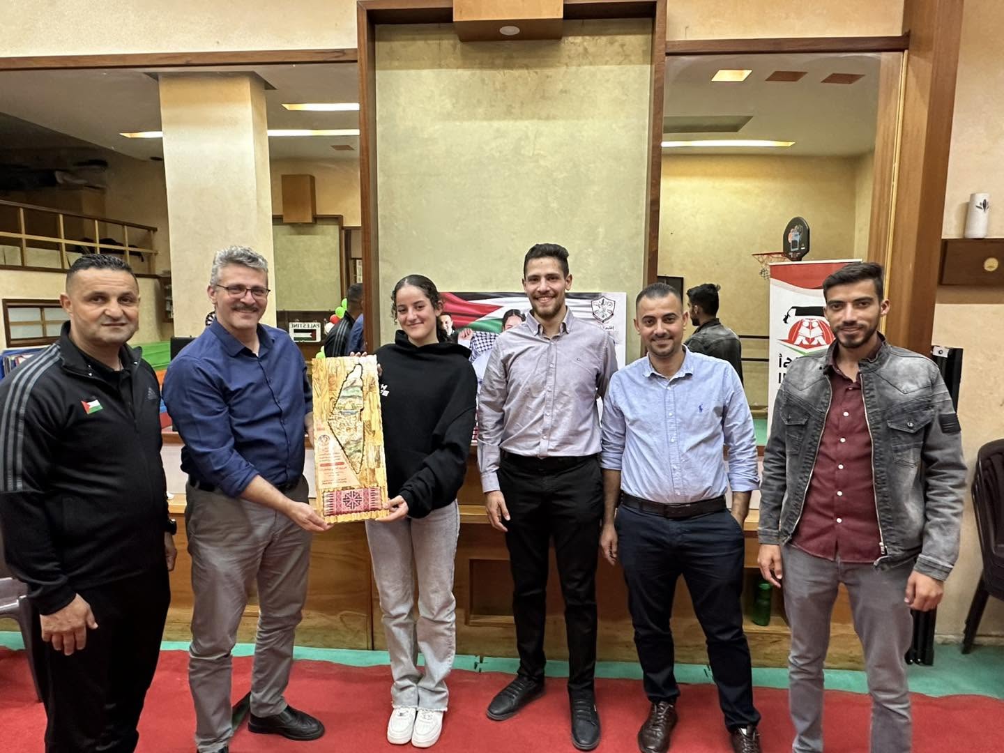 بحضور المدير العام المهندس عزام عباس التميمي.. شركة الحاج نمر التميمي تكرّم بطلة العالم وفلسطين مريم أمين بشارات
